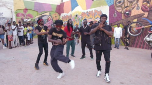 R2bees ft Sarkodie - Yawa