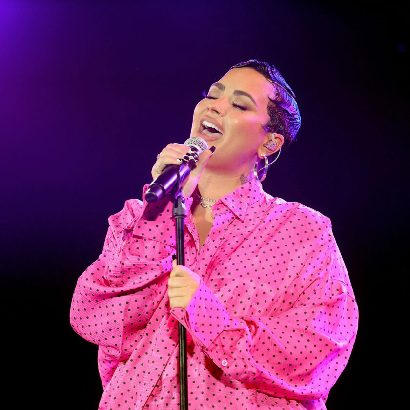 Demi Lovato: “Dancing With the Devil”