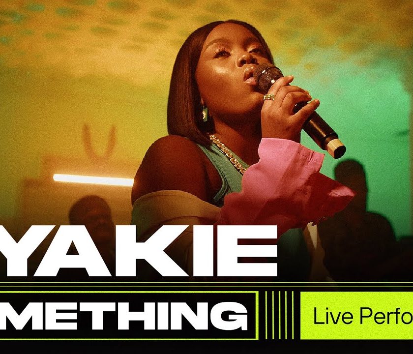 Gyakie - Something ( Acoustic performance) | Glitch Sessions