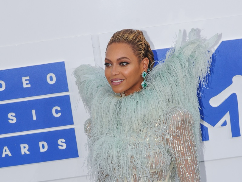 Beyoncé Hosts Enigmatic Premiere for "Renaissance: A Film by Beyoncé" in Los Angeles 53 image 54