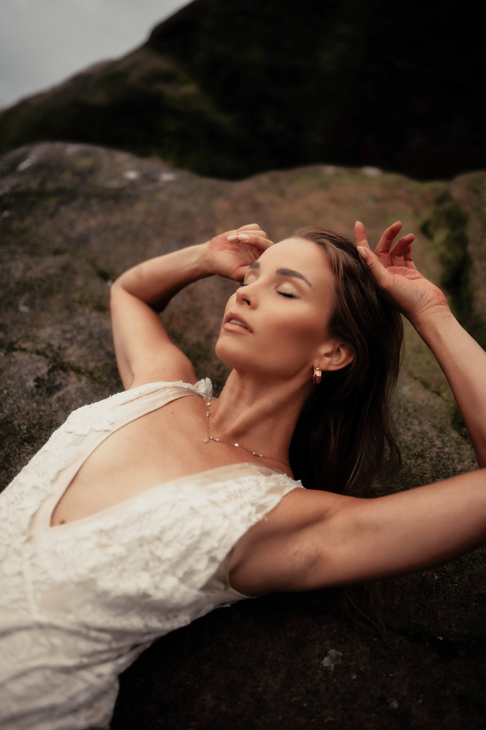 EMMI IIDA shares New Single ‘Higher Self’ (Feat. Peachkit)