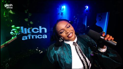Yemi Alade performing her song 'tomorrow' at Glitch Session
