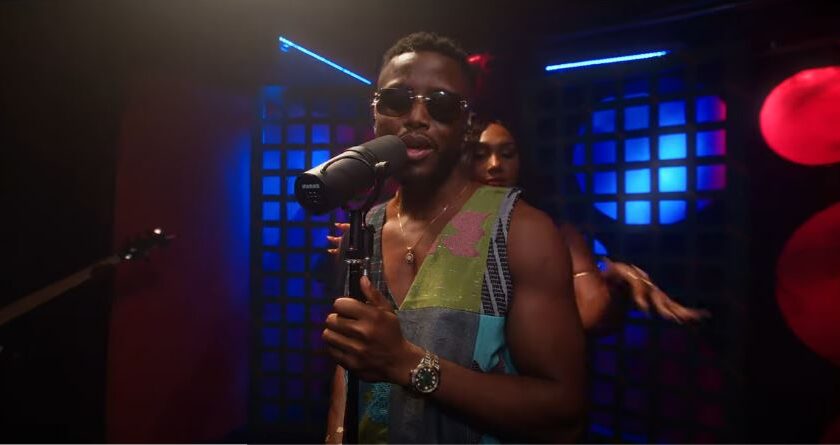 Chike Mma (Beauty) [Live Performance]