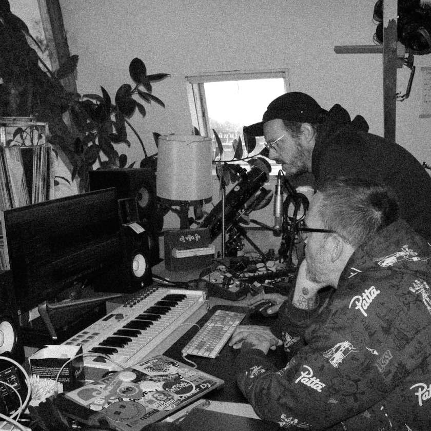 Dutch Jazztronica & Lofi Duo EMULOV Return With New Single ‘Mute’ EMULOV Mute