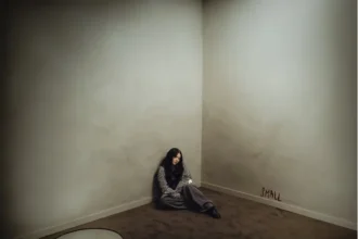 Lauren Spencer Smith Small