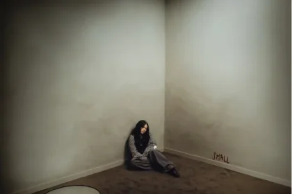 Lauren Spencer Smith Small