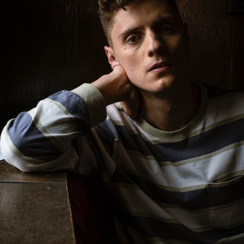 Pop Singer-Songwriter Oli Barton Shares Buoyant New Single ‘Day And Night’ Oli Barton Day And Night