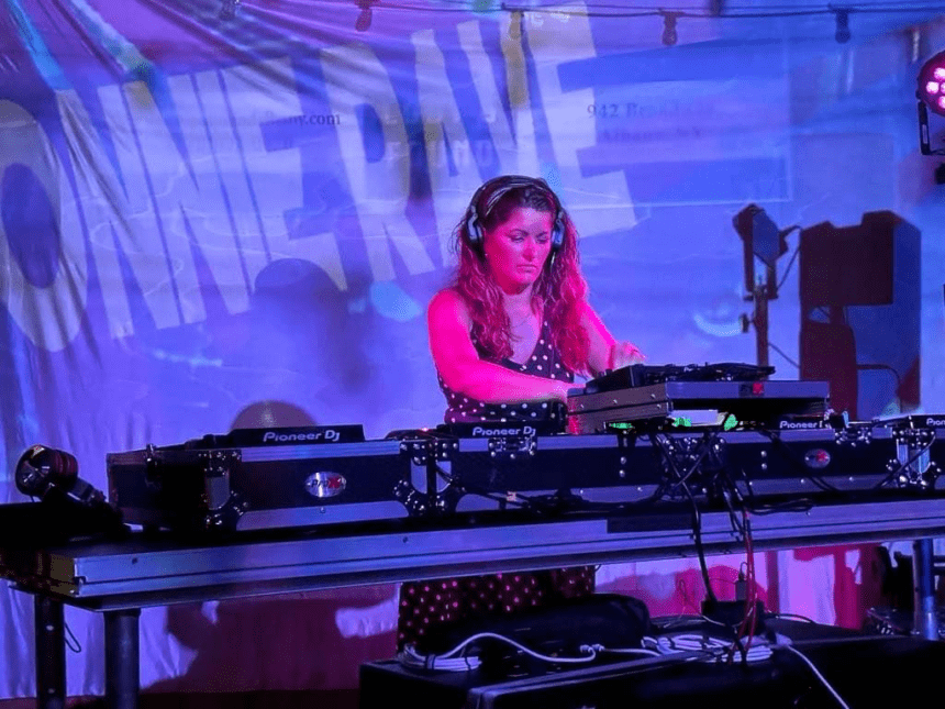 DJ Ronnie Rave Sinner touched the gods