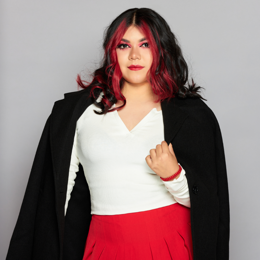 Mexican singer-songwriter Julieta Escutia bursts onto the scene with her festive cover of a Mariah Carey classic ‘Solo a ti te quiero en navidad’ Julieta Escutia Solo a ti te quiero en navidad