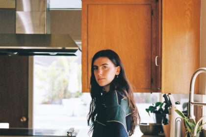 Avery Lynch Dead to Me