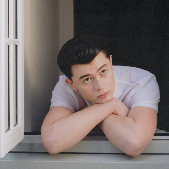 Elliot James Reay Daydreaming