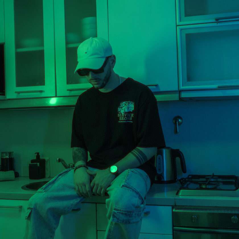 Enzo returns with his take on unrequited love in latest single ‘Voce Para Mim’ Enzo Voce Para Mim
