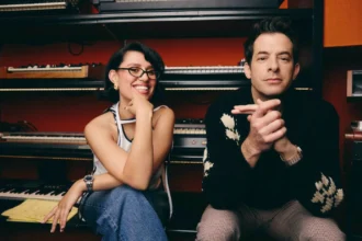 Mark Ronson Suzanne Ft RAYE