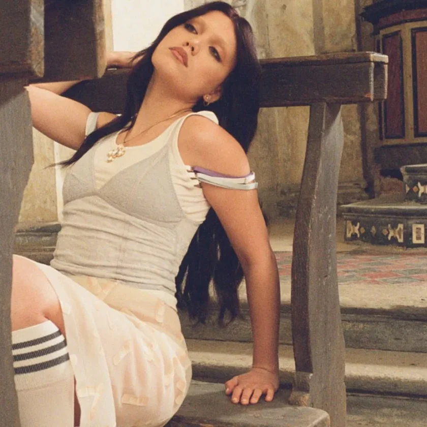 Alessi Rose Unpacks Post-Breakup Irony in New Single "Everything Anything" 52 Alessi Rose - Everything Anything