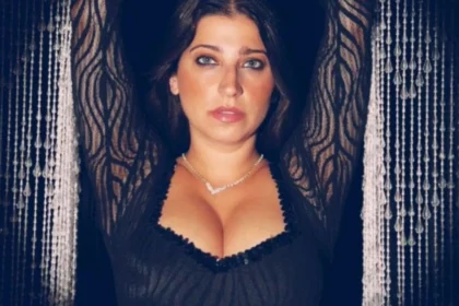 Ariana I Just Came To Say Goodbye Ft The Rose