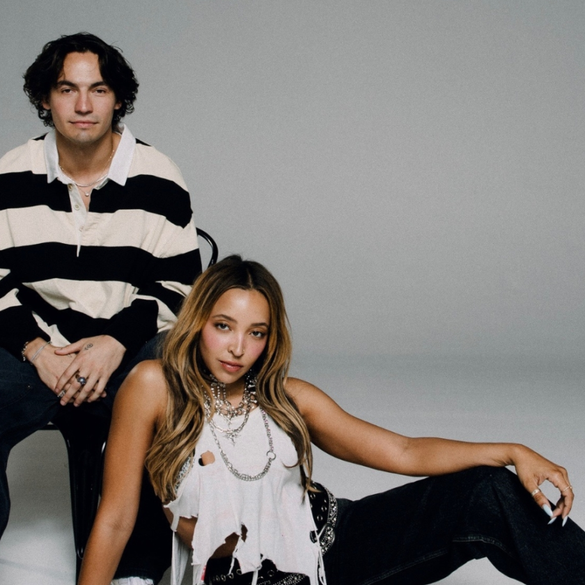 Tinashe and Disco Lines Drop a High-Energy Remix of “No Broke Boys” 52 Tinashe - No Broke Boys (Remix) Ft Disco Lines