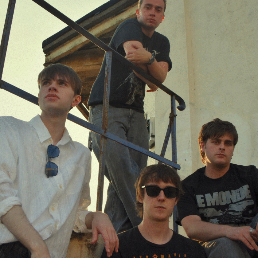 Dublin Indie-Post-Punk Risers Runner Shares New Single ‘Distance’ Runner Distance