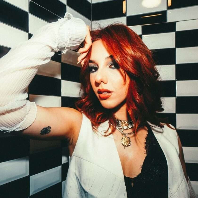 Selin Unleashes Bilingual Alt-Pop Anthem “Burn With You” Selin Burn With You