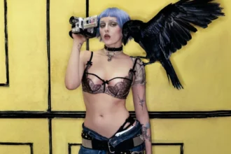 Ashnikko Sticky Fingers