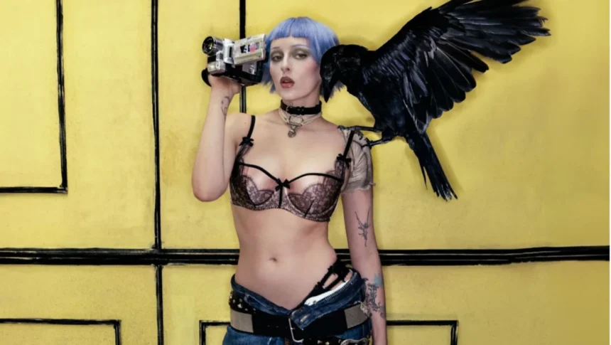 Ashnikko Sticky Fingers