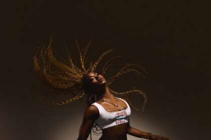 Janiq Blooms Flowers and Fantasies