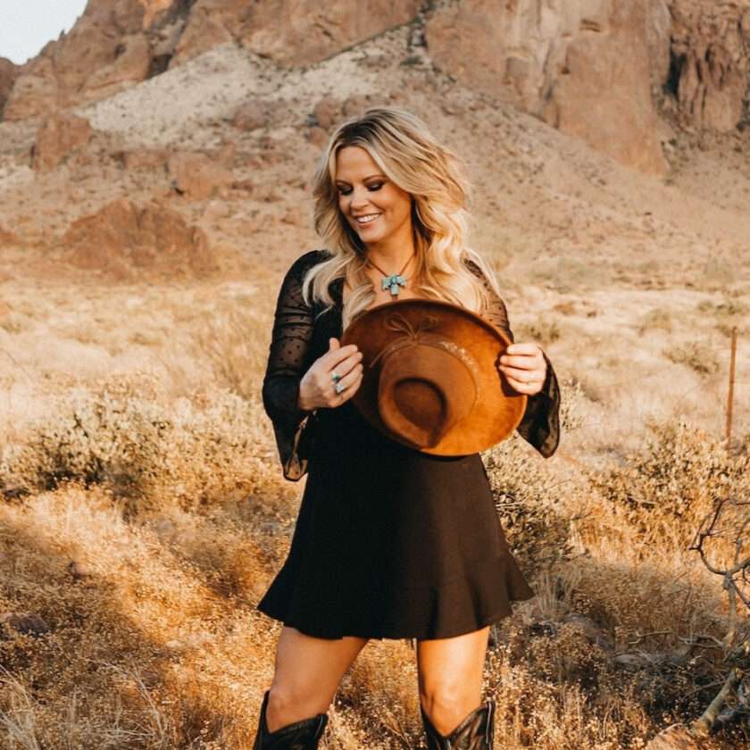 "Too Good To Go" by Shari Rowe 52 Shari Rowe - Too Good To Go