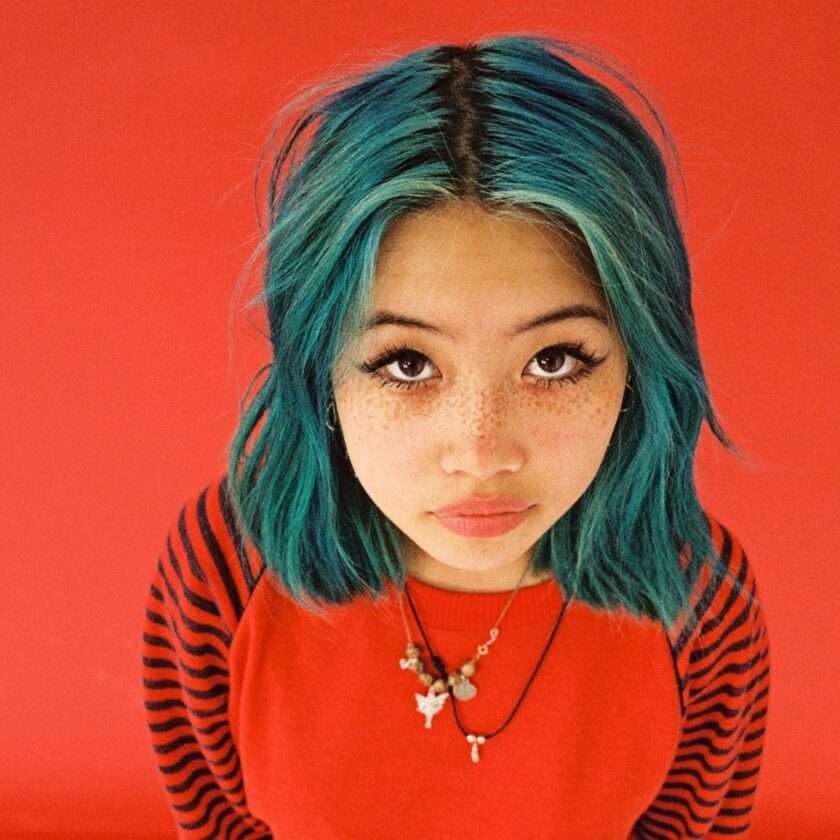 Indie artist beabadoobee