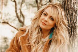 Shari Rowe - Family Gathering