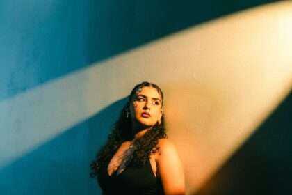 Nicole Issa Embraces Raw Emotion on “Cliché”