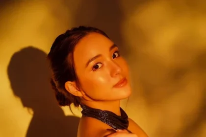 Danie Groves - Embers