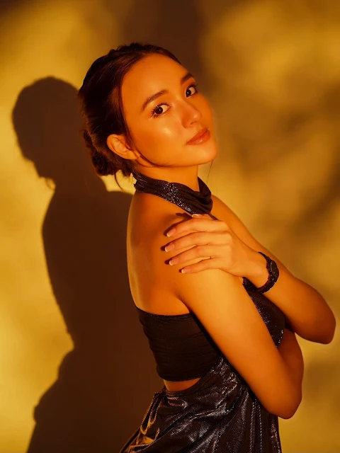 Danie Groves - Embers