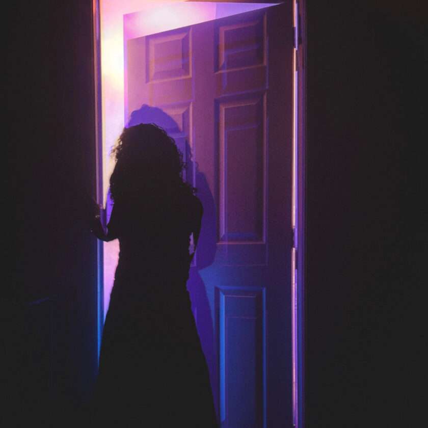 Libby Ember - I'll Stand in the Doorway