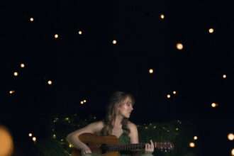 Scarlett Macfarlane - Fireflys
