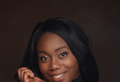 Lauren Akosia