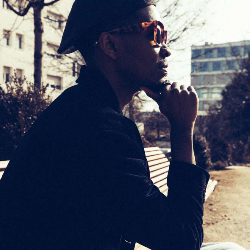 Simao Imani Explores Healing and Self-Discovery on New Single “Jeune Enfant” Simao Imani Jeune Enfant
