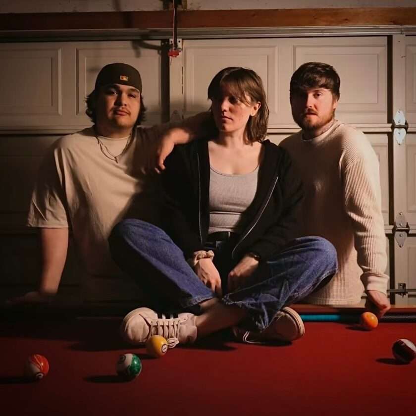 Indigo Syndicate Release Intimate New Single "Howling At The Moon" 52 Indigo Syndicate